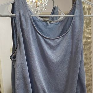 Blue silk flowie tank top.
